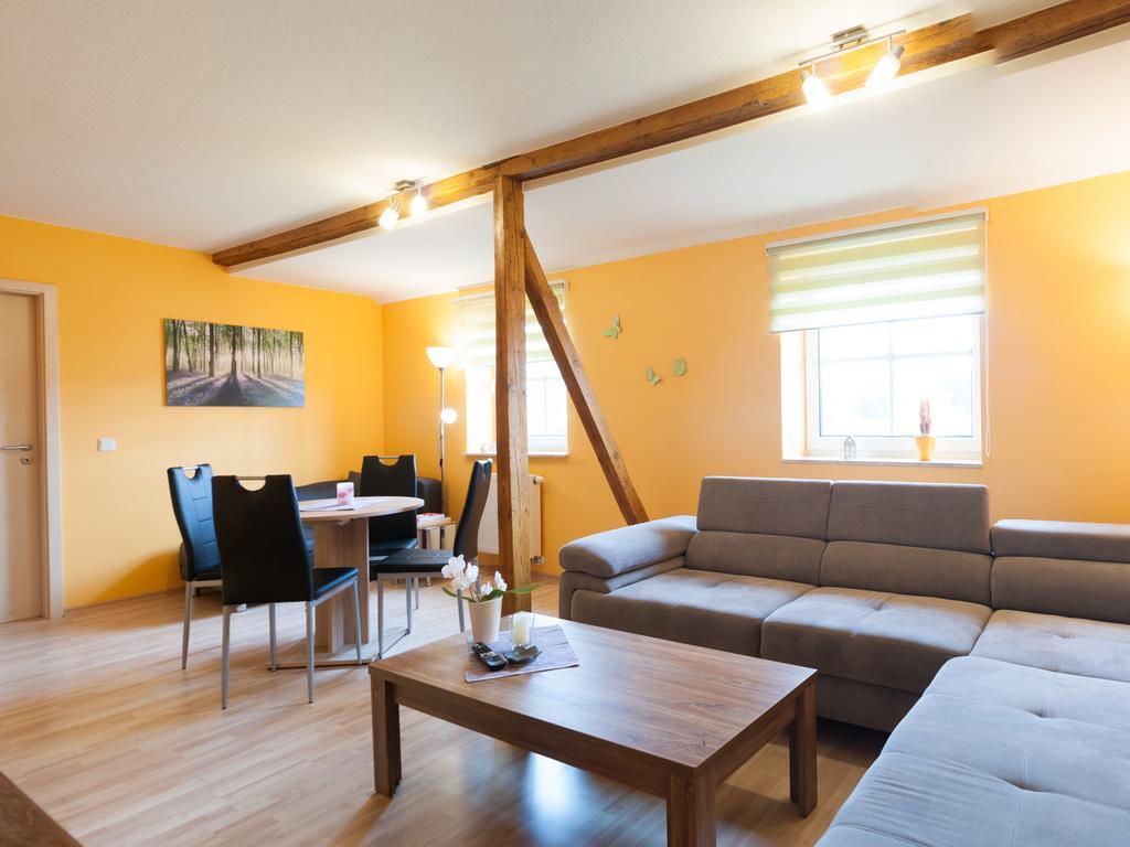 Ferienwohnung Knoth Алтенбург Екстериор снимка
